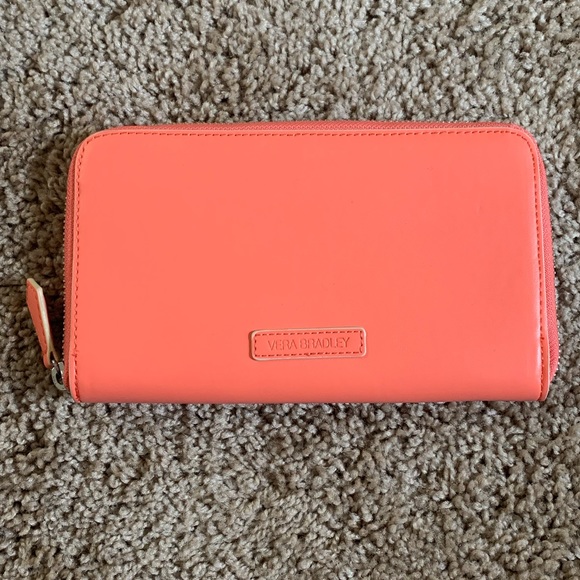 Vera Bradley Handbags - NWT Vera Bradley accordion wallet